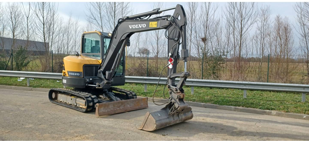 VOLVO CONSTRUCTION EQUIPMENT ECR58D - Excavadora de cadenas: foto 2 VOLVO CONSTRUCTION EQUIPMENT ECR58D - Excavadora de cadenas: foto 2