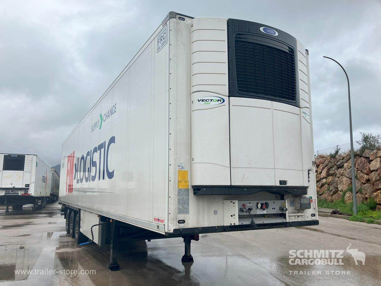 SCHMITZ Semiremolque Frigo Standard Double deck - Semirremolque isotérmico: foto 1 SCHMITZ Semiremolque Frigo Standard Double deck - Semirremolque isotérmico: foto 1
