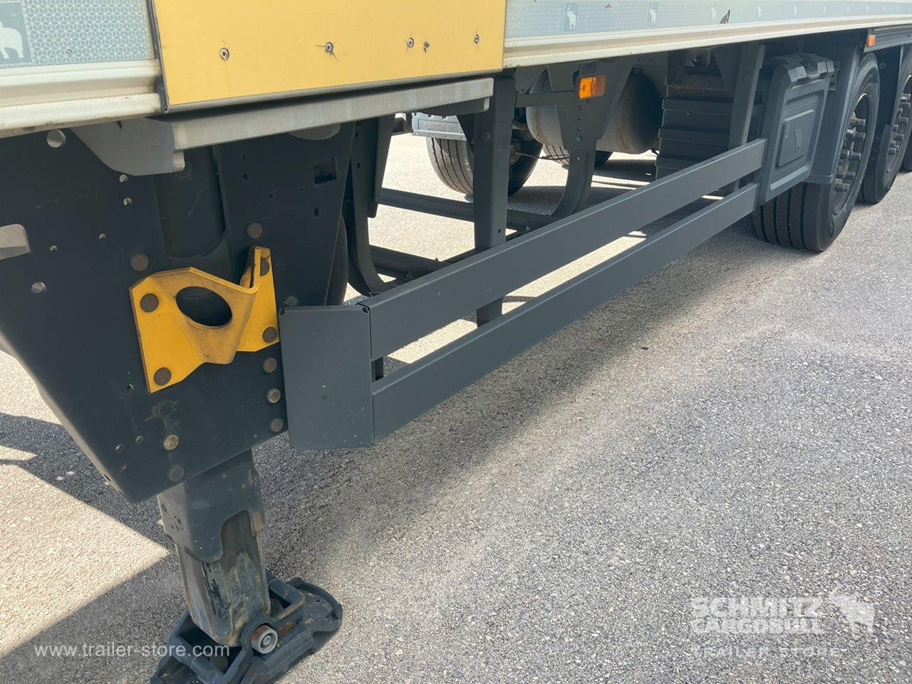 SCHMITZ Semiremolque Frigo Standard - Semirremolque isotérmico: foto 2 SCHMITZ Semiremolque Frigo Standard - Semirremolque isotérmico: foto 2