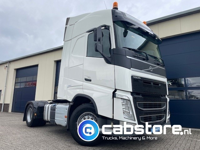 Volvo FH 460 4x2 Tractor Euro 6 - Bouwjaar 2017 - Hydraulic Unit - VEB+ Brake - Only Km 491.287 !! - APK tot 10-2026 - Good condition - Cabeza tractora: foto 2 Volvo FH 460 4x2 Tractor Euro 6 - Bouwjaar 2017 - Hydraulic Unit - VEB+ Brake - Only Km 491.287 !! - APK tot 10-2026 - Good condition - Cabeza tractora: foto 2