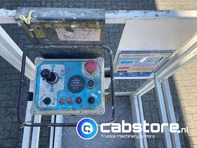 Iteco IG 4080 Schaarhoogwerker Abeitsbuhne - Skylift - Year 2001 - High 6.2 meter - Plataforma de tijeras: foto 5 Iteco IG 4080 Schaarhoogwerker Abeitsbuhne - Skylift - Year 2001 - High 6.2 meter - Plataforma de tijeras: foto 5