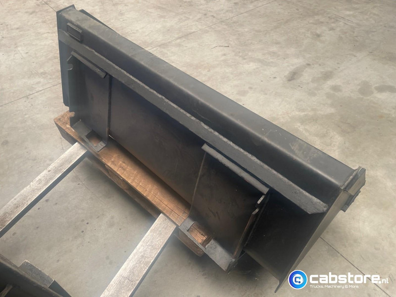 Strickland UK Laadschop Strickland UK Laadschop met Bobcat aansluiting - Cazo para Cargadora: foto 3 Strickland UK Laadschop Strickland UK Laadschop met Bobcat aansluiting - Cazo para Cargadora: foto 3