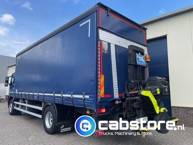 Volvo FM9 4X2R FAL9.0 RAD-A4 Volvo FM300 4x2 Euro 5 bakwagen - Schuifzeilen - Laadklep 2000 kg - Bouwjaar 2008 - Kooi-Aap heftruck - Furgoneta caja cerrada: foto 3 Volvo FM9 4X2R FAL9.0 RAD-A4 Volvo FM300 4x2 Euro 5 bakwagen - Schuifzeilen - Laadklep 2000 kg - Bouwjaar 2008 - Kooi-Aap heftruck - Furgoneta caja cerrada: foto 3