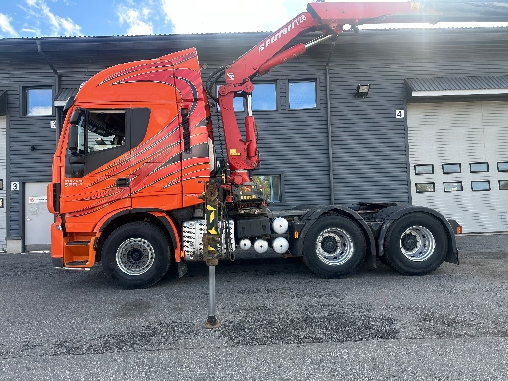 Cabeza tractora Iveco Stralis 560 6x4. Ferrari 726: foto 6