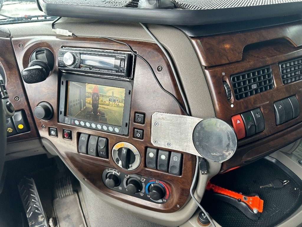 Leasing para DAF XF105.410 8x2  DAF XF105.410 8x2: foto 18