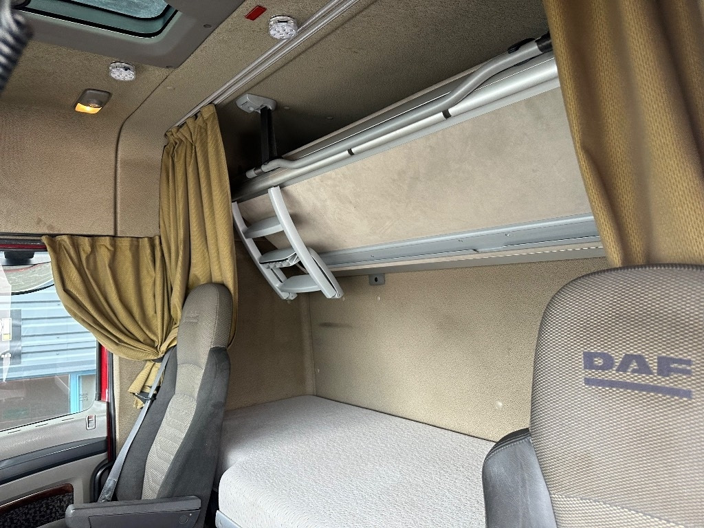 Leasing para DAF XF105.410 8x2  DAF XF105.410 8x2: foto 15