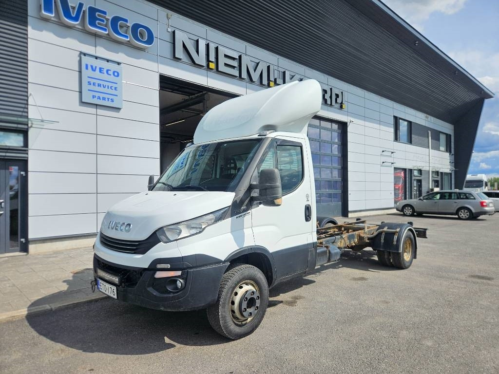Iveco Daily 70C17 - Furgoneta caja cerrada: foto 1 Iveco Daily 70C17 - Furgoneta caja cerrada: foto 1