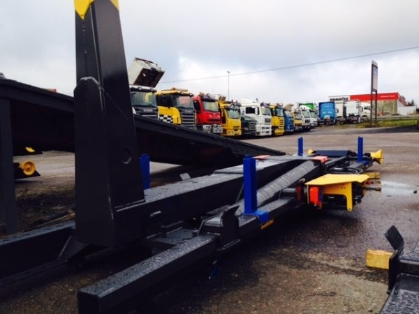 Jimeca Koukkulaite 20t - Equipos de gancho multilift/ De cadena multilift: foto 1 Jimeca Koukkulaite 20t - Equipos de gancho multilift/ De cadena multilift: foto 1