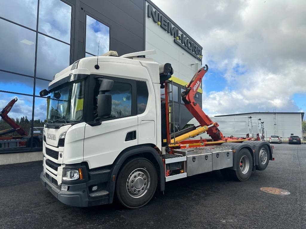 Scania P 370 6x2*4 - Camión multibasculante: foto 1 Scania P 370 6x2*4 - Camión multibasculante: foto 1