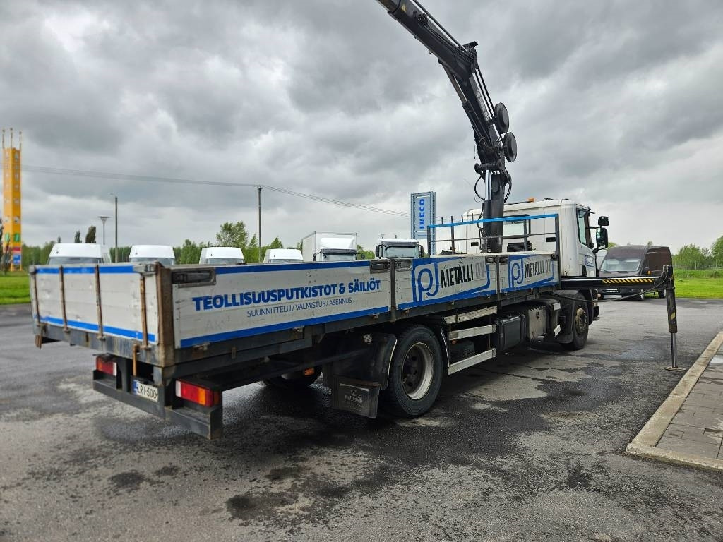 Scania P 94 DB 220 Hiab 135-4 lisähydrauliikalla - Camión grúa: foto 4 Scania P 94 DB 220 Hiab 135-4 lisähydrauliikalla - Camión grúa: foto 4
