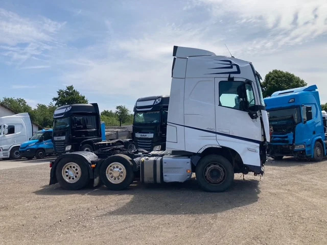 Volvo FH460 6X2 - Cabeza tractora: foto 4 Volvo FH460 6X2 - Cabeza tractora: foto 4