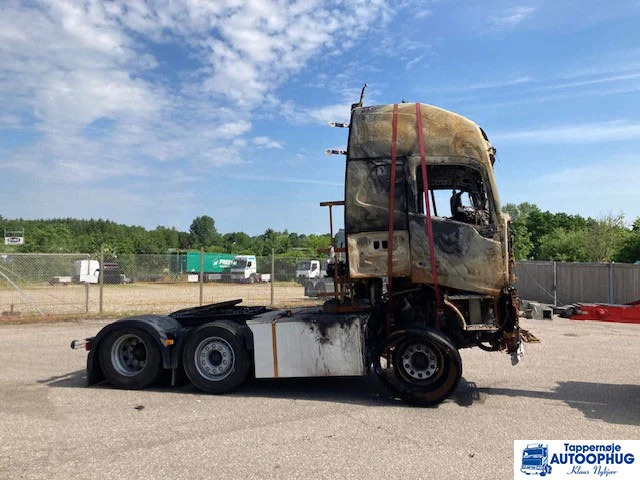 Volvo FH460 6X2 - Cabeza tractora: foto 2 Volvo FH460 6X2 - Cabeza tractora: foto 2