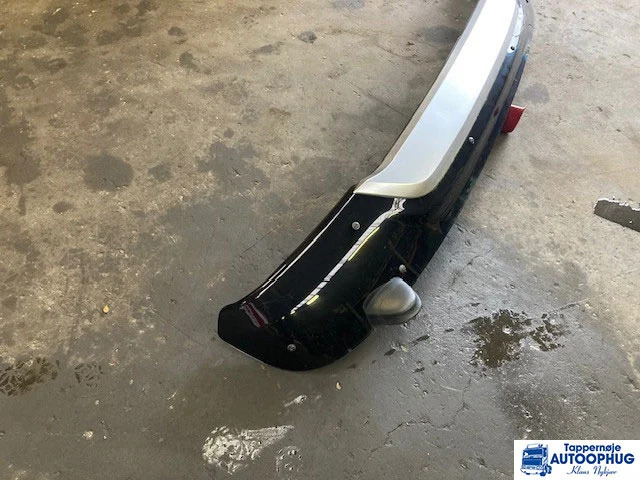 DAF Sun visor – DAF 2303010 - Carrocería y exterior para Camión: foto 3 DAF Sun visor – DAF 2303010 - Carrocería y exterior para Camión: foto 3