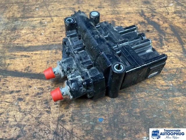 Scania Air suspension valve – Scania 1889796 - Sistema eléctrico para Camión: foto 2 Scania Air suspension valve – Scania 1889796 - Sistema eléctrico para Camión: foto 2