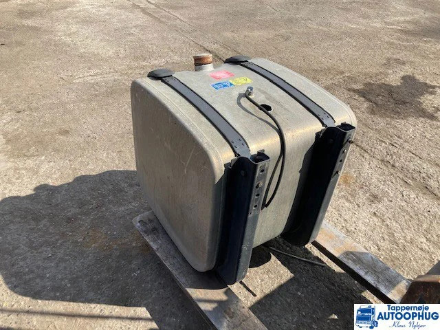 Scania Brandstof tank P/N: 1517304 / 1871188 - Depósito de combustible para Camión: foto 2 Scania Brandstof tank P/N: 1517304 / 1871188 - Depósito de combustible para Camión: foto 2