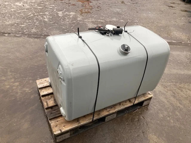 Scania Diesel tank – Scania 2849797 - Depósito de combustible para Camión: foto 1 Scania Diesel tank – Scania 2849797 - Depósito de combustible para Camión: foto 1
