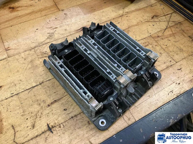 Scania ECU EMS – Scania 3030368 - Unidad de control para Camión: foto 1 Scania ECU EMS – Scania 3030368 - Unidad de control para Camión: foto 1