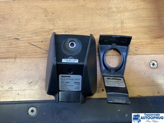 Scania ECU GMS P/N: 2148226 / 2559113 - Unidad de control para Camión: foto 5 Scania ECU GMS P/N: 2148226 / 2559113 - Unidad de control para Camión: foto 5