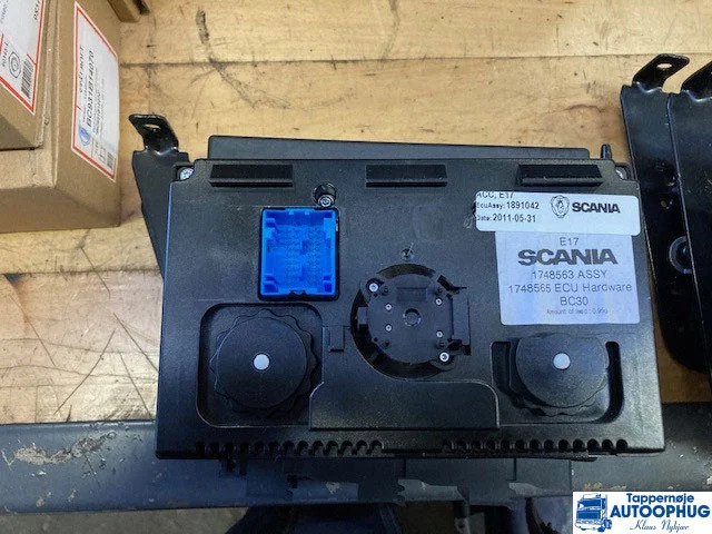 Scania ECU GMS P/N: 2148226 / 2559113 - Unidad de control para Camión: foto 4 Scania ECU GMS P/N: 2148226 / 2559113 - Unidad de control para Camión: foto 4
