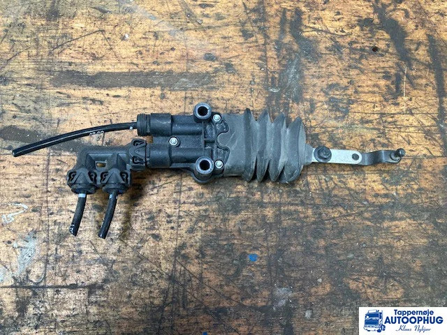Scania Leveling valve – Scania 2454421 - Suspensión para Camión: foto 1 Scania Leveling valve – Scania 2454421 - Suspensión para Camión: foto 1