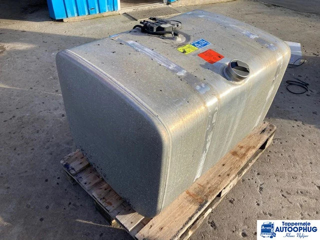 Scania fuel tank 400L Scania 1878319 - Depósito de combustible para Camión: foto 2 Scania fuel tank 400L Scania 1878319 - Depósito de combustible para Camión: foto 2