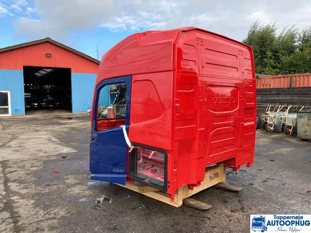 Volvo FH4 førerhus / cabine / CAP HI 215 - Cabina e interior para Camión: foto 5 Volvo FH4 førerhus / cabine / CAP HI 215 - Cabina e interior para Camión: foto 5