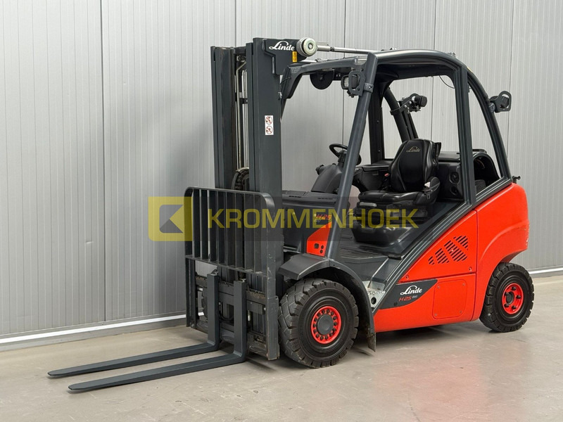 Linde H 25 T - Carretilla elevadora de gas: foto 2 Linde H 25 T - Carretilla elevadora de gas: foto 2