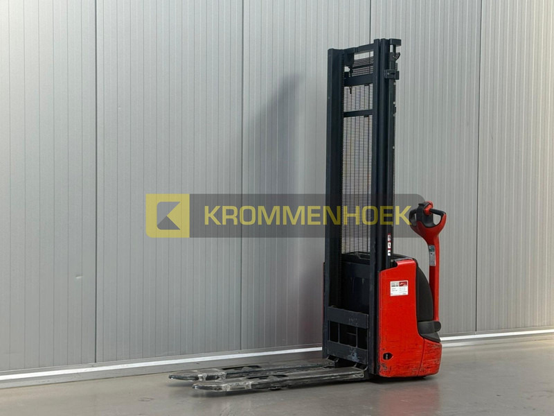 Linde L 10 - Apilador: foto 1 Linde L 10 - Apilador: foto 1