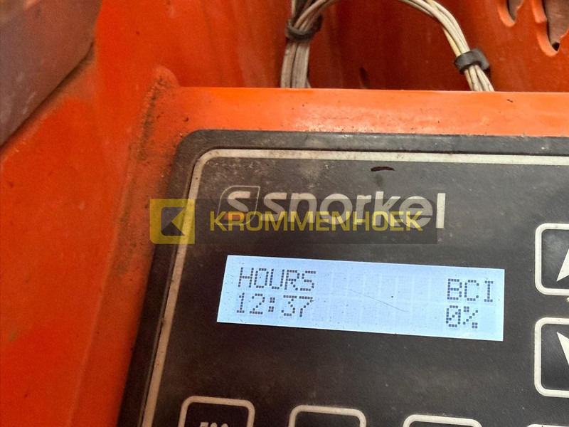 Plataforma de tijeras Snorkel S 3219 E: foto 7