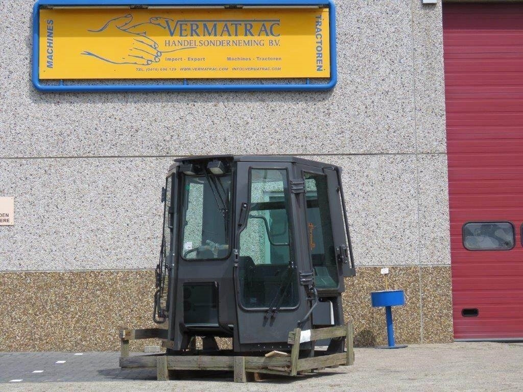 New Holland CE - Cabina para Maquinaria de construcción: foto 1 New Holland CE - Cabina para Maquinaria de construcción: foto 1