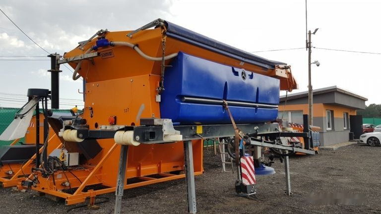Schmidt Solarko piaskarka SCHMIDT STRATOS 5m3 - Esparcidor de sal para Vehículo municipal: foto 4 Schmidt Solarko piaskarka SCHMIDT STRATOS 5m3 - Esparcidor de sal para Vehículo municipal: foto 4