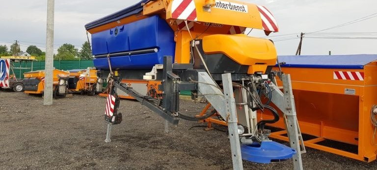 Schmidt Solarko piaskarka SCHMIDT STRATOS 5m3 - Esparcidor de sal para Vehículo municipal: foto 1 Schmidt Solarko piaskarka SCHMIDT STRATOS 5m3 - Esparcidor de sal para Vehículo municipal: foto 1