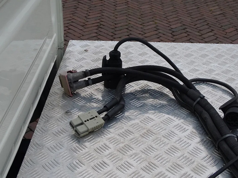 Cabeza tractora Iveco Daily 35.210 PK BE TREKKER 10.4t AIRCO CC: foto 16