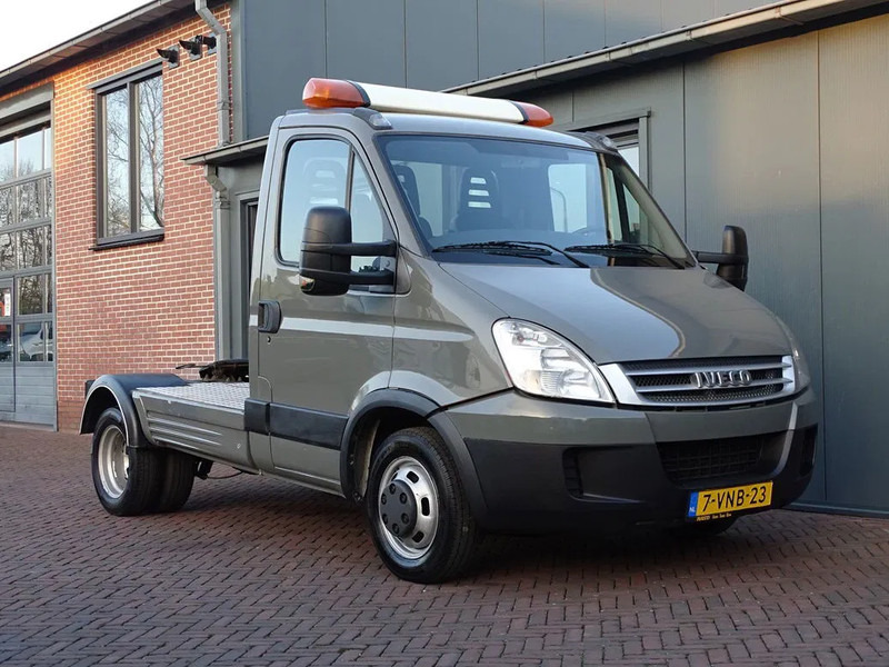 Iveco Daily 35C18 BE TREKKER 3 ZITS EURO 5 12 TON - Cabeza tractora: foto 1 Iveco Daily 35C18 BE TREKKER 3 ZITS EURO 5 12 TON - Cabeza tractora: foto 1