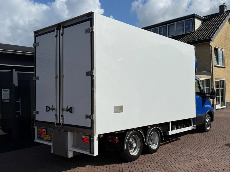 Iveco Daily 40C18 3.0 180PK Aut.Clixtar Koeler 2.6 ton Laadvm. BE License - Cabeza tractora: foto 3 Iveco Daily 40C18 3.0 180PK Aut.Clixtar Koeler 2.6 ton Laadvm. BE License - Cabeza tractora: foto 3