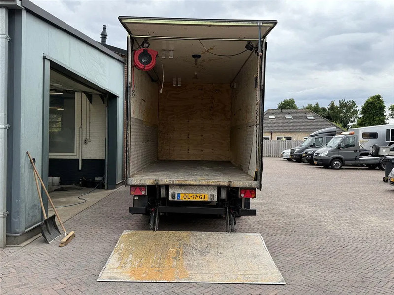 Mercedes-Benz Sprinter 519 EURO 5 BE.COMBINATIE 3.3 TON LOADCAP - Cabeza tractora: foto 5 Mercedes-Benz Sprinter 519 EURO 5 BE.COMBINATIE 3.3 TON LOADCAP - Cabeza tractora: foto 5