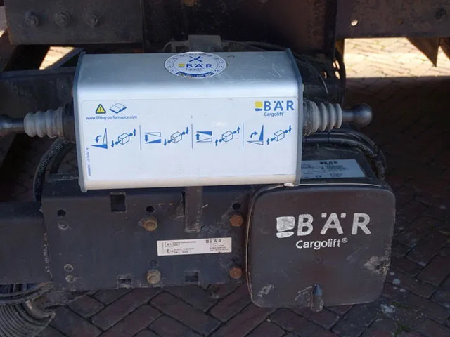 Camión caja cerrada DAF LF 260 16 TON SLEEPER BOX 720X250X244 LBW 1.5 T: foto 11