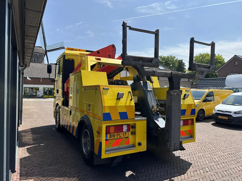 MAN TGA 18.360 Takelwagen - Grua de remolque autos: foto 4 MAN TGA 18.360 Takelwagen - Grua de remolque autos: foto 4
