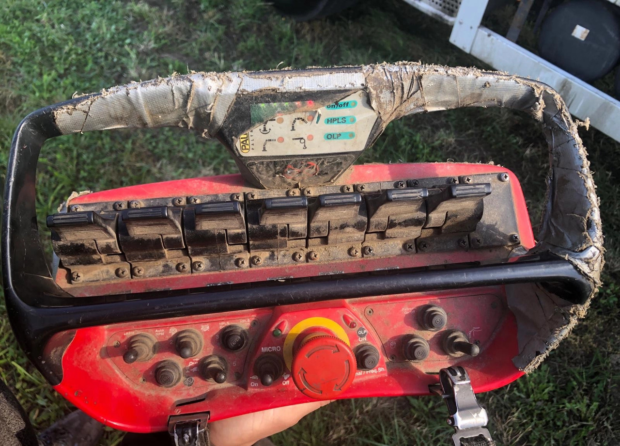 MERCEDES-BENZ ACTROS PALFINGER 29TON/M ENERGETYKA!! 6x6 6x4 - Camión grúa: foto 5 MERCEDES-BENZ ACTROS PALFINGER 29TON/M ENERGETYKA!! 6x6 6x4 - Camión grúa: foto 5