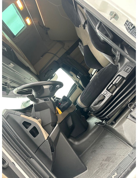 MAN TGX 18.470 4X2 LL SA MEGA - Cabeza tractora: foto 5 MAN TGX 18.470 4X2 LL SA MEGA - Cabeza tractora: foto 5