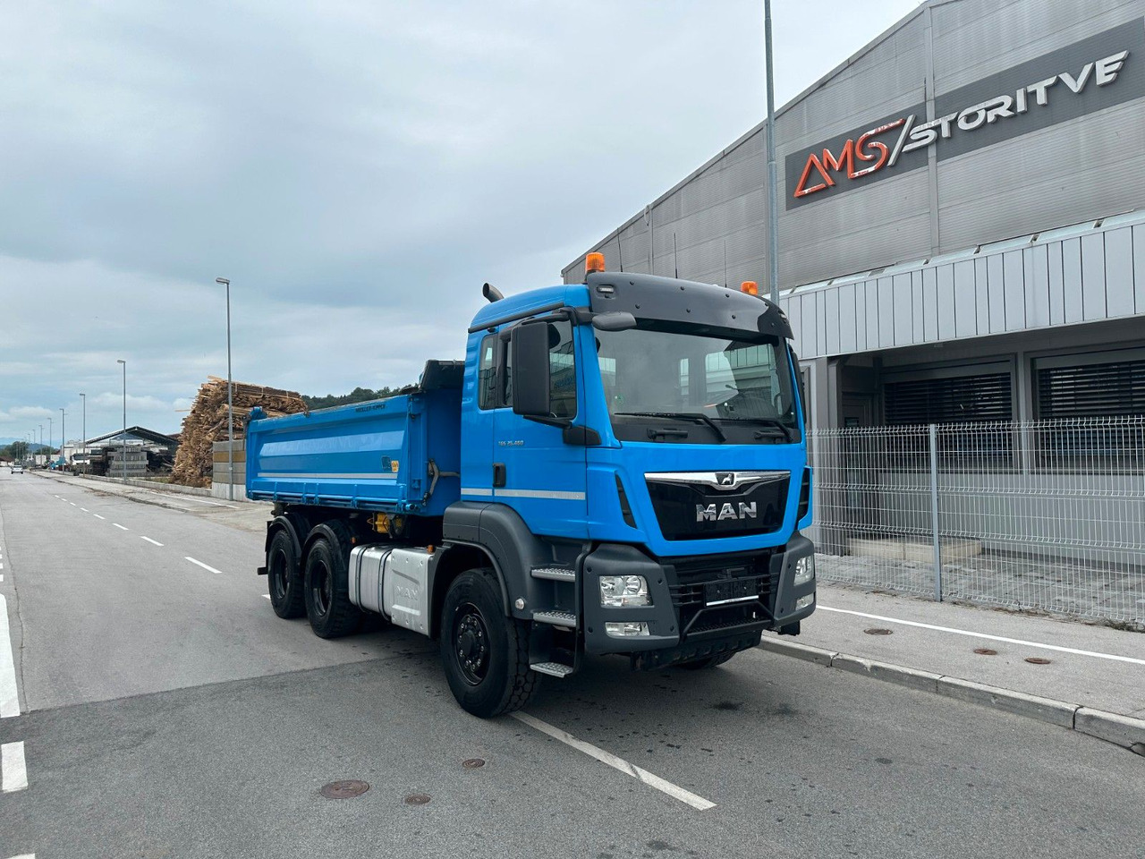 MAN TGS 26.460 6X4 Hydrodrive Bordmatik - Camión volquete: foto 1 MAN TGS 26.460 6X4 Hydrodrive Bordmatik - Camión volquete: foto 1