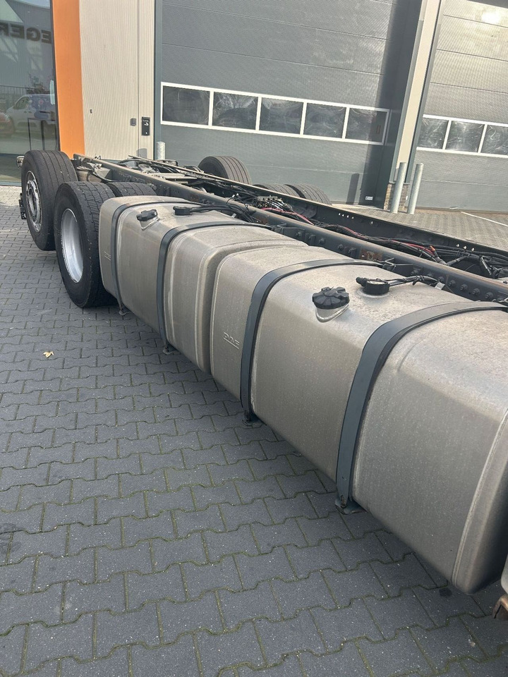 DAF XF 530 XF530 Super Space Cab FAR - Camión chasis: foto 3 DAF XF 530 XF530 Super Space Cab FAR - Camión chasis: foto 3