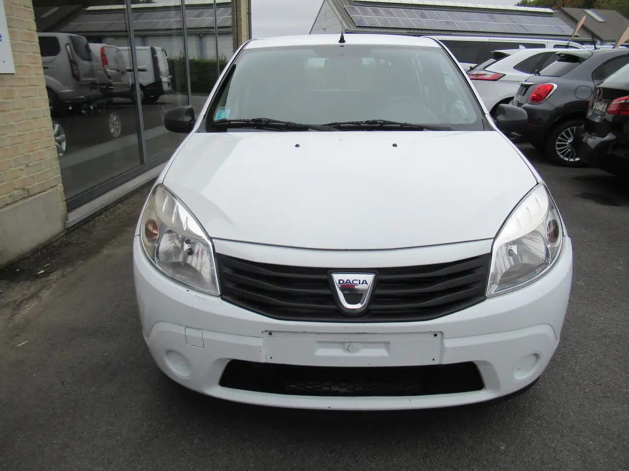 Dacia Sandero Sandero 1.2i Ambiance - Coche: foto 3 Dacia Sandero Sandero 1.2i Ambiance - Coche: foto 3