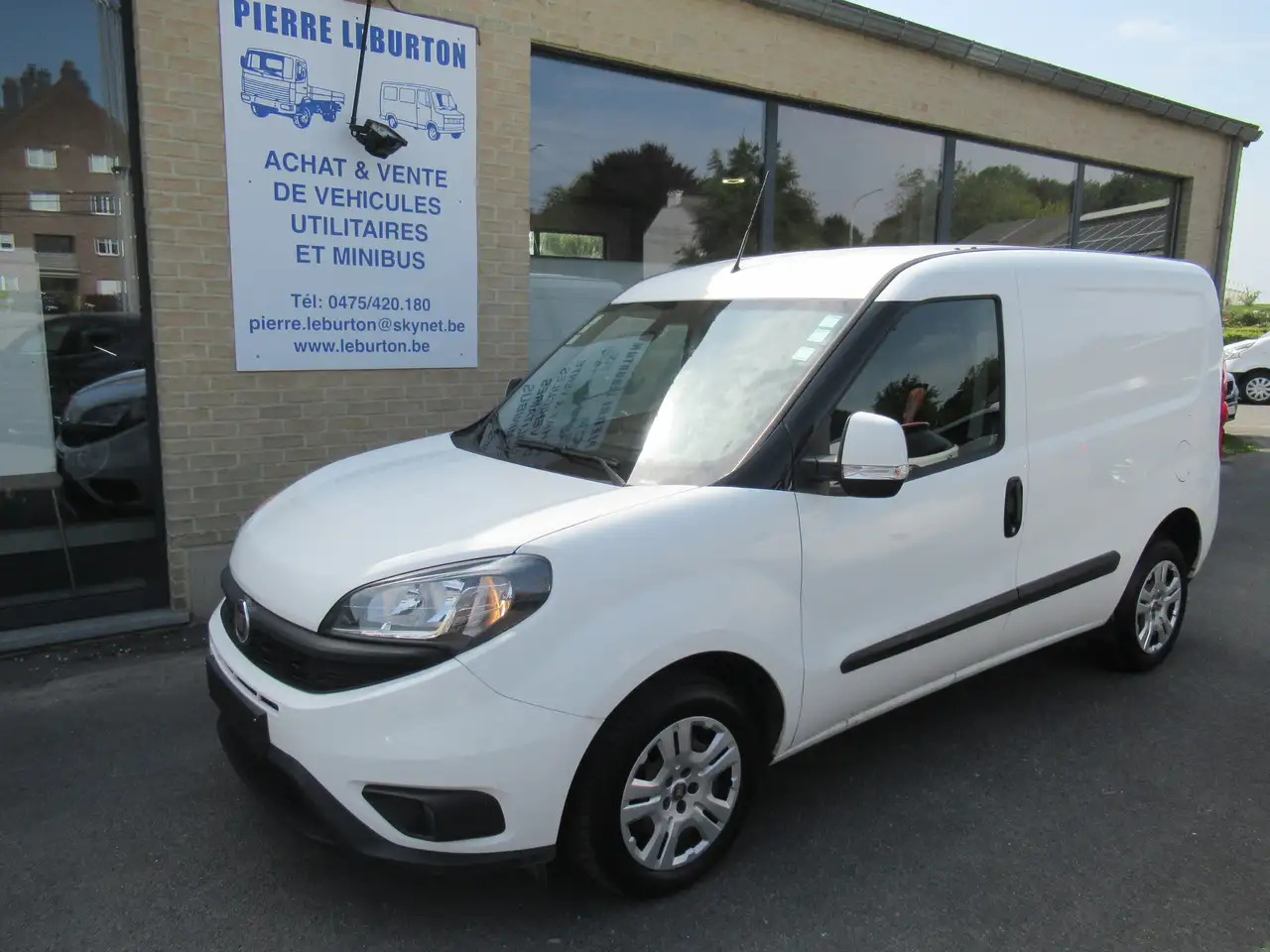 Fiat Doblo CLIM AUTO, NAVI, CRUISE 10500€+TVA/BTW - Furgoneta pequeña: foto 1 Fiat Doblo CLIM AUTO, NAVI, CRUISE 10500€+TVA/BTW - Furgoneta pequeña: foto 1