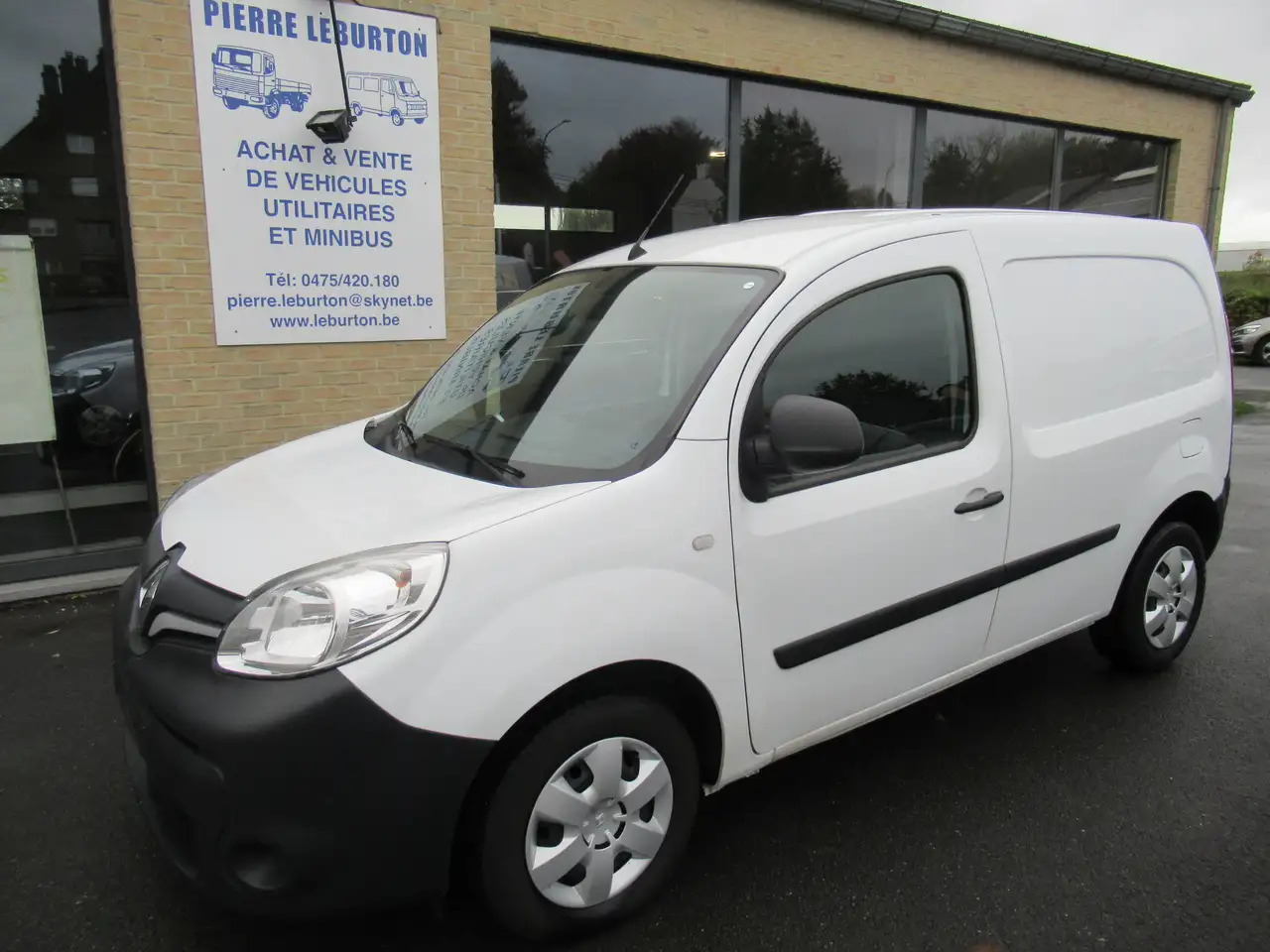 Renault Kangoo 15 DCI GRAND CONFORT CLIM 8250€+TVA/BTW - Furgoneta pequeña: foto 1 Renault Kangoo 15 DCI GRAND CONFORT CLIM 8250€+TVA/BTW - Furgoneta pequeña: foto 1