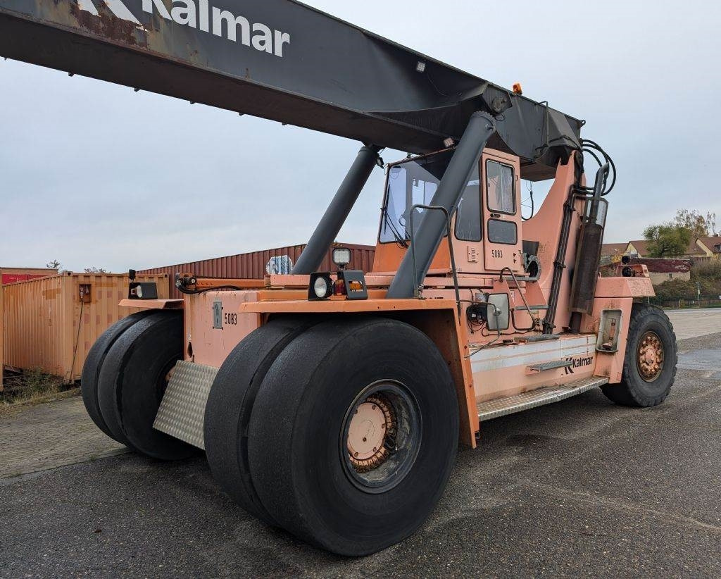 Kalmar DC4560RC4 - Reach stacker: foto 1 Kalmar DC4560RC4 - Reach stacker: foto 1