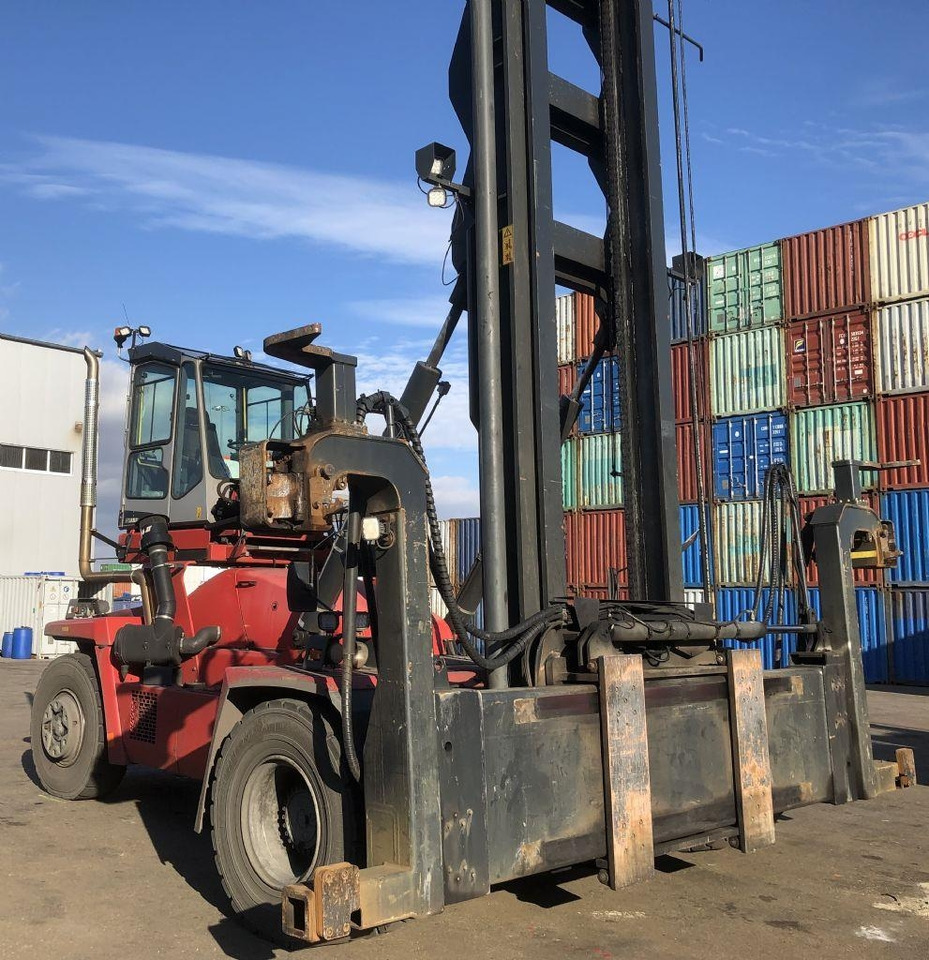 Kalmar DCF100-45E7 - Carretilla para contenedores: foto 2 Kalmar DCF100-45E7 - Carretilla para contenedores: foto 2