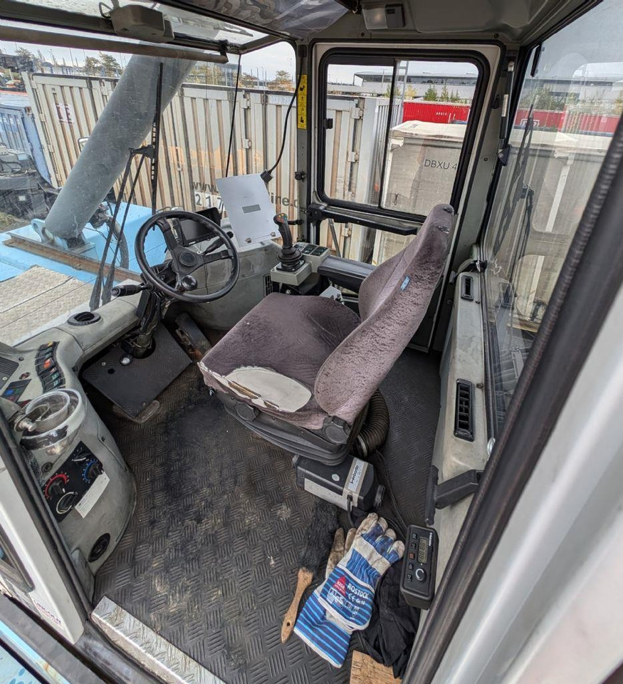 Reach stacker SMV SC4527CA5: foto 8 Reach stacker SMV SC4527CA5: foto 8