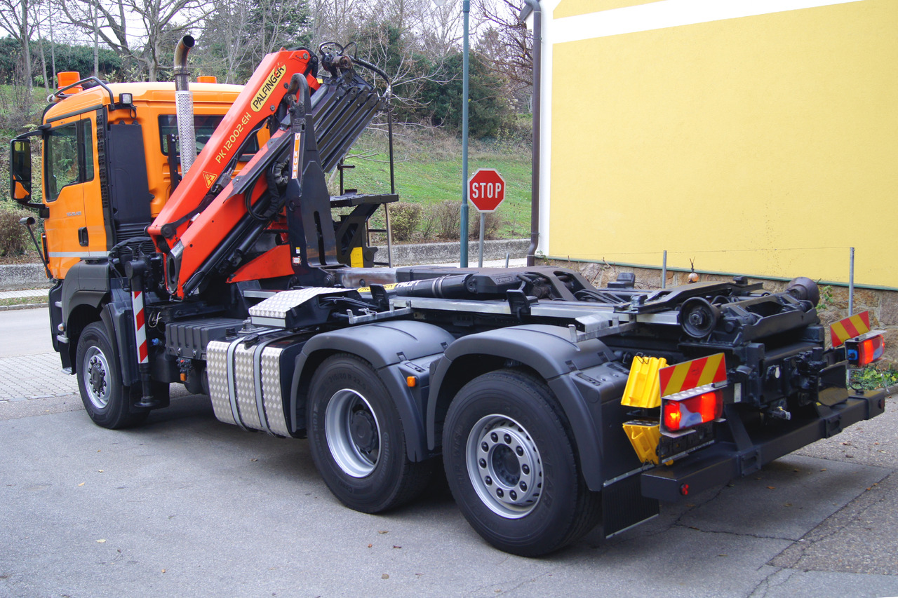 MAN TGS 28.400 BL 6x4-4/PK 12002 D/PALIFT/Winterdienst/Streuer/Pflug - Camión volquete, Camión grúa: foto 3 MAN TGS 28.400 BL 6x4-4/PK 12002 D/PALIFT/Winterdienst/Streuer/Pflug - Camión volquete, Camión grúa: foto 3