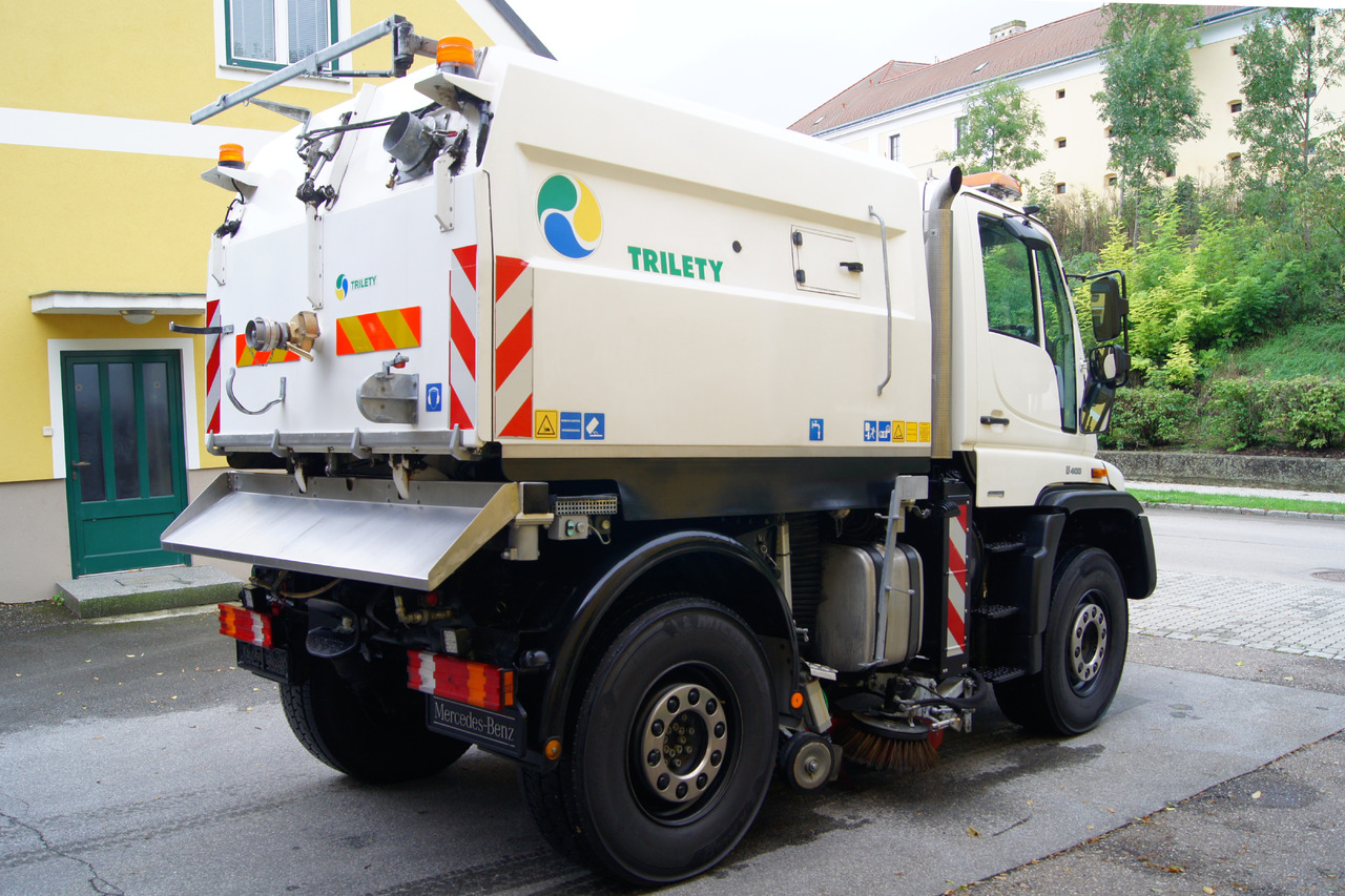 MERCEDES-BENZ Unimog U400 + TRILETY Kehrmaschine/TÜV/EUR4/Leistungshydraulik - Barredora vial: foto 5 MERCEDES-BENZ Unimog U400 + TRILETY Kehrmaschine/TÜV/EUR4/Leistungshydraulik - Barredora vial: foto 5